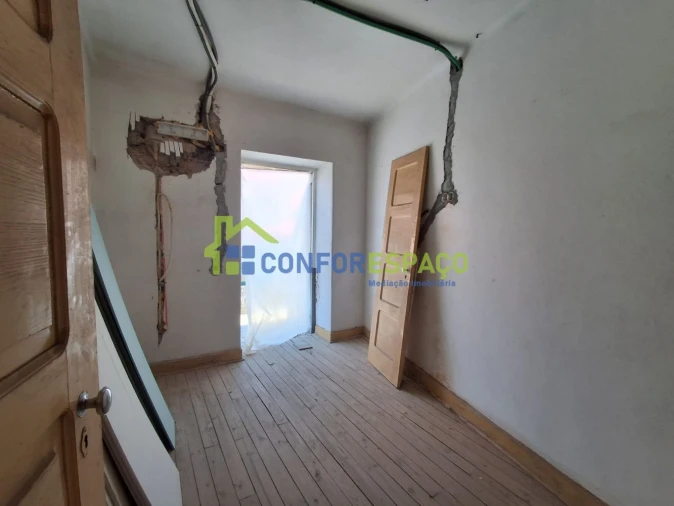Apartamento T2 para Venda em Castelo Branco Foto 3