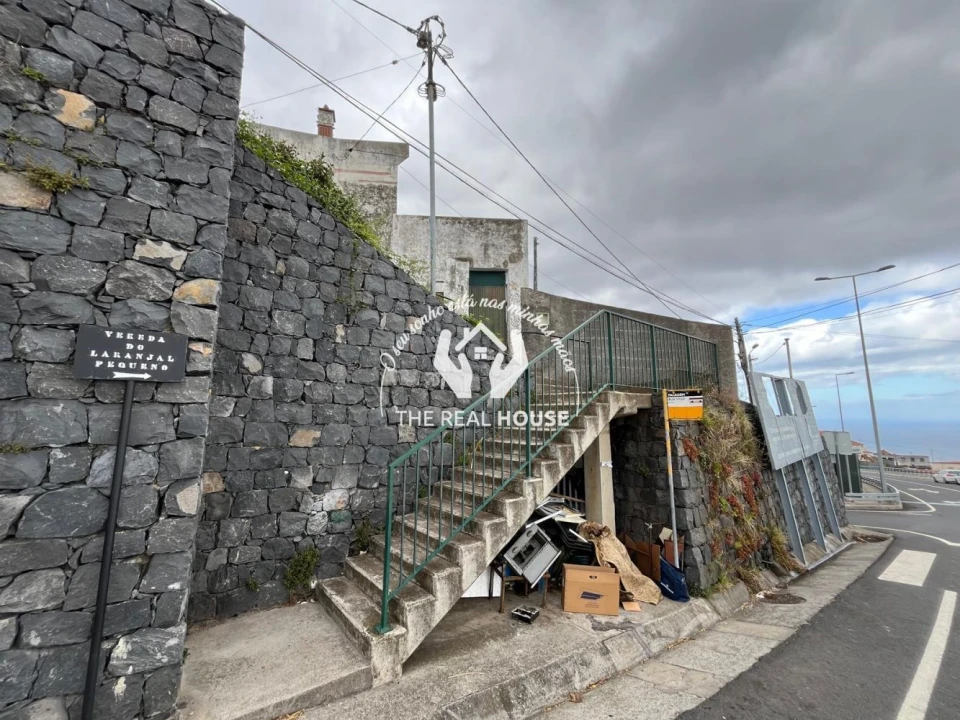 Moradia T2 para Venda em Santo Antonio Foto 30