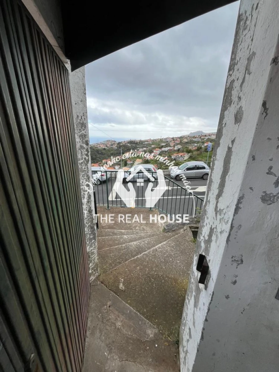 Moradia T2 para Venda em Santo Antonio Foto 4