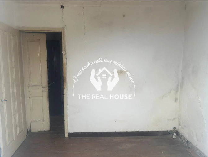Moradia T2 para Venda em Santo Antonio Foto 12