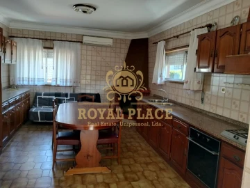 Moradia T3 para Venda em São Roque