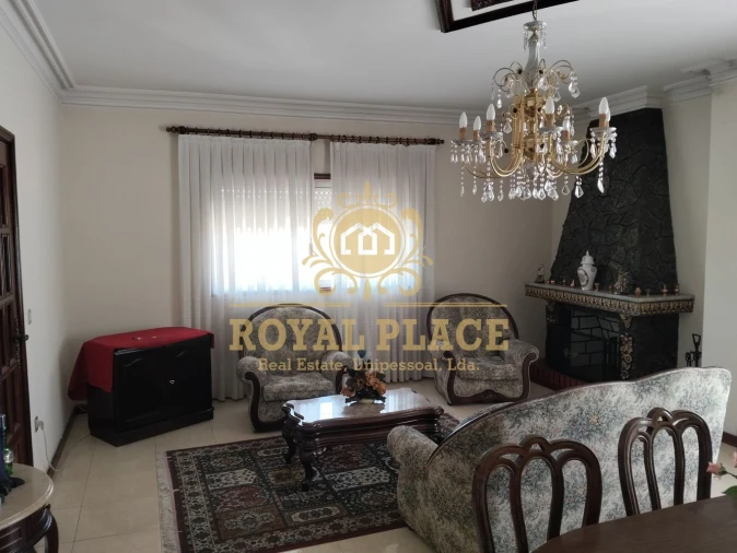 Moradia T3 para Venda em São Roque Foto 22