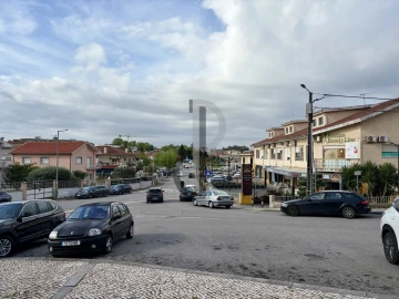 Loja para Trespasse em Canedo, Vale e Vila Maior