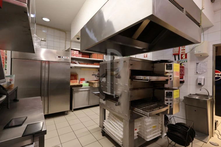 Loja para Trespasse em Canedo, Vale e Vila Maior Foto 6