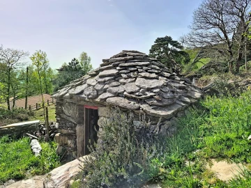 Moradia T1 para Venda em Riba de Mouro