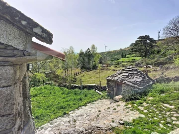 Moradia T1 para Venda em Riba de Mouro