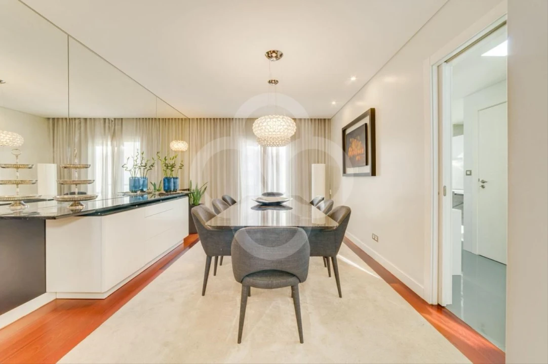 Apartamento T4 para Venda em Avenidas Novas Foto 2