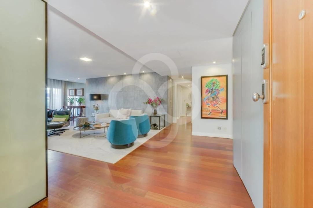 Apartamento T4 para Venda em Avenidas Novas Foto 5