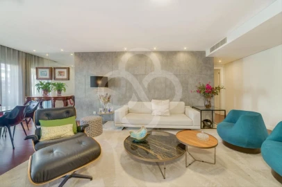 Apartamento T4 para Venda em Avenidas Novas