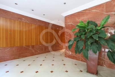 Apartamento T4 para Venda em Avenidas Novas