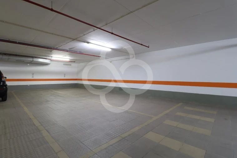 Apartamento T4 para Venda em Avenidas Novas Foto 44