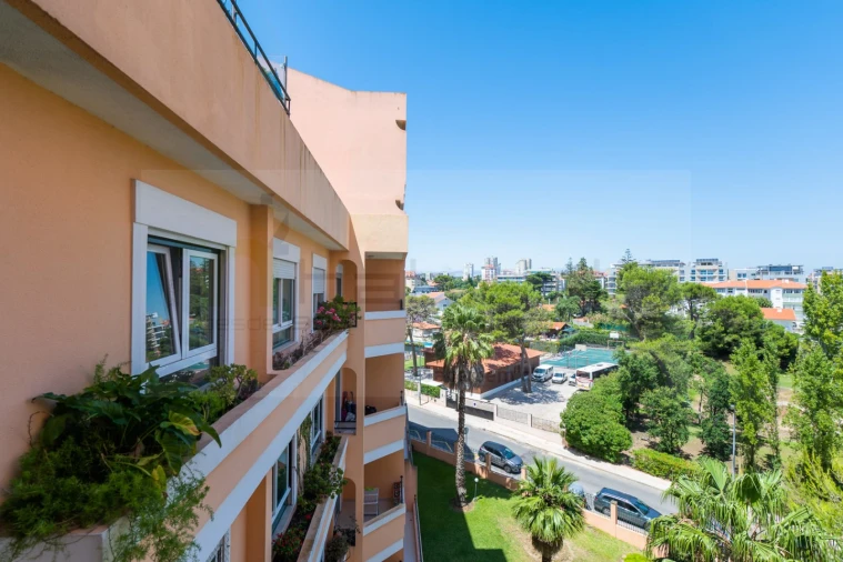 Apartamento T3 para Venda em Carcavelos e Parede Foto 6