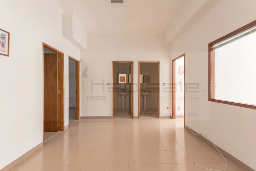 Loja para Venda em Odivelas Foto 2