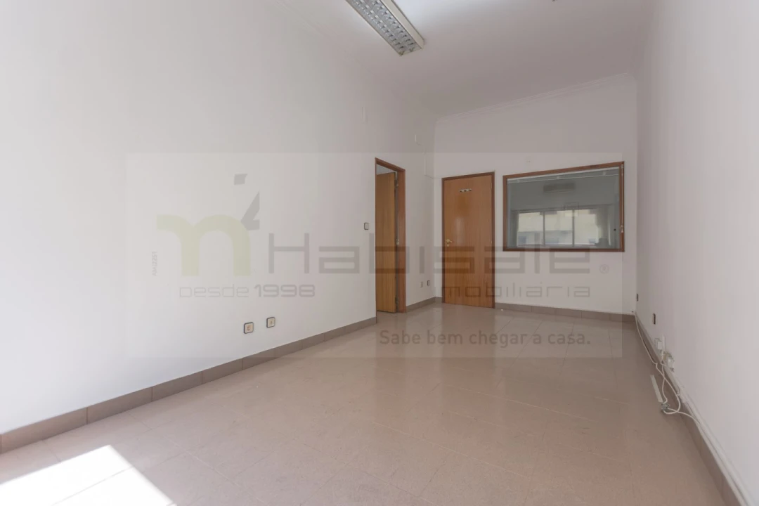 Loja para Venda em Odivelas Foto 21