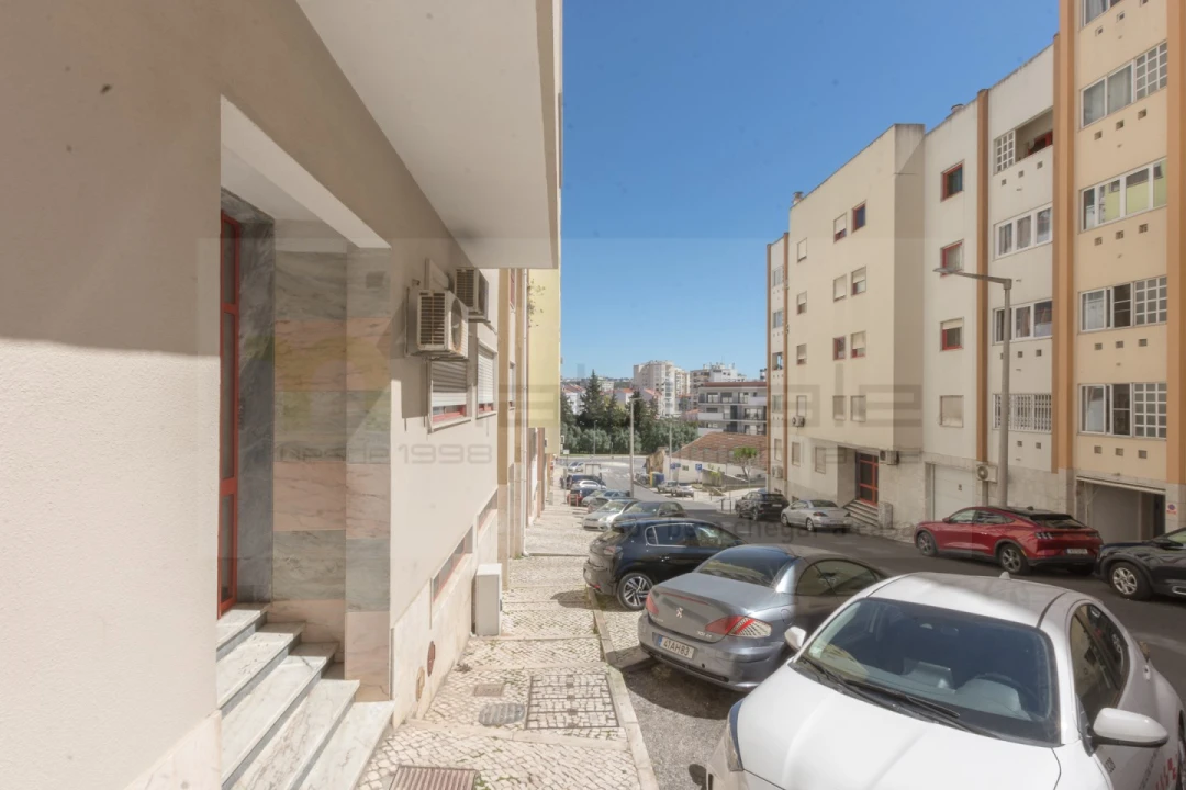 Loja para Venda em Odivelas Foto 27