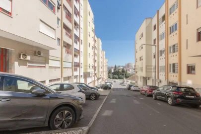 Loja para Venda em Odivelas