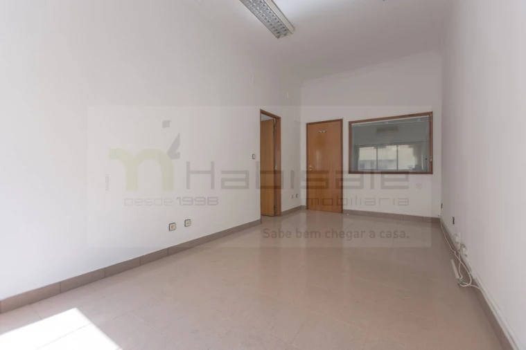 Loja para Venda em Odivelas Foto 21