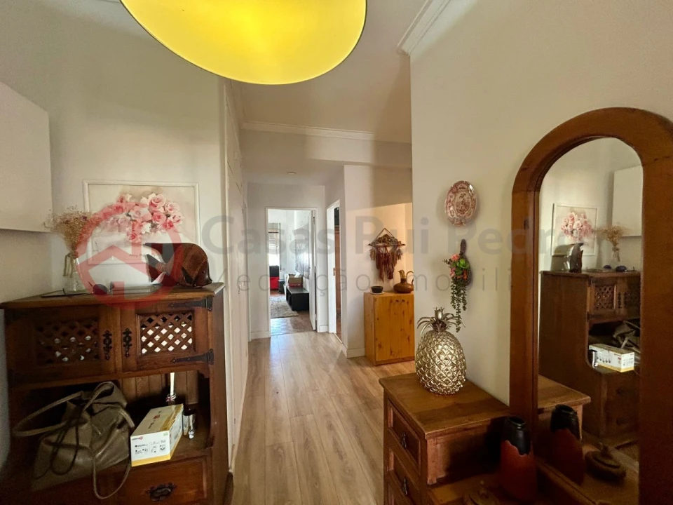 Apartamento T3 para Venda em Laranjeiro e Feijó Foto 1