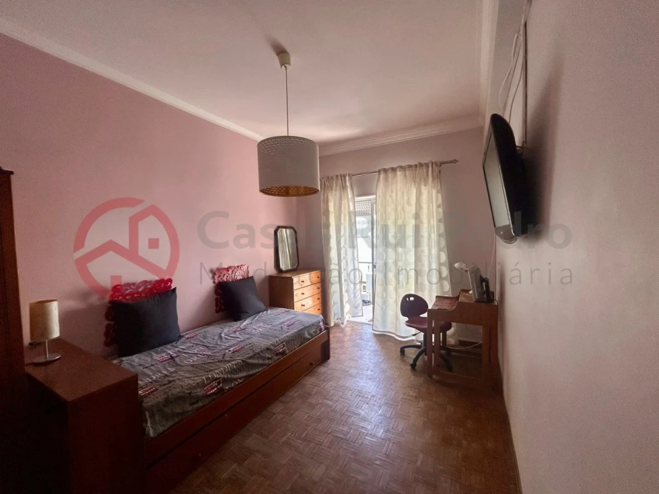 Apartamento T3 para Venda em Laranjeiro e Feijó Foto 12