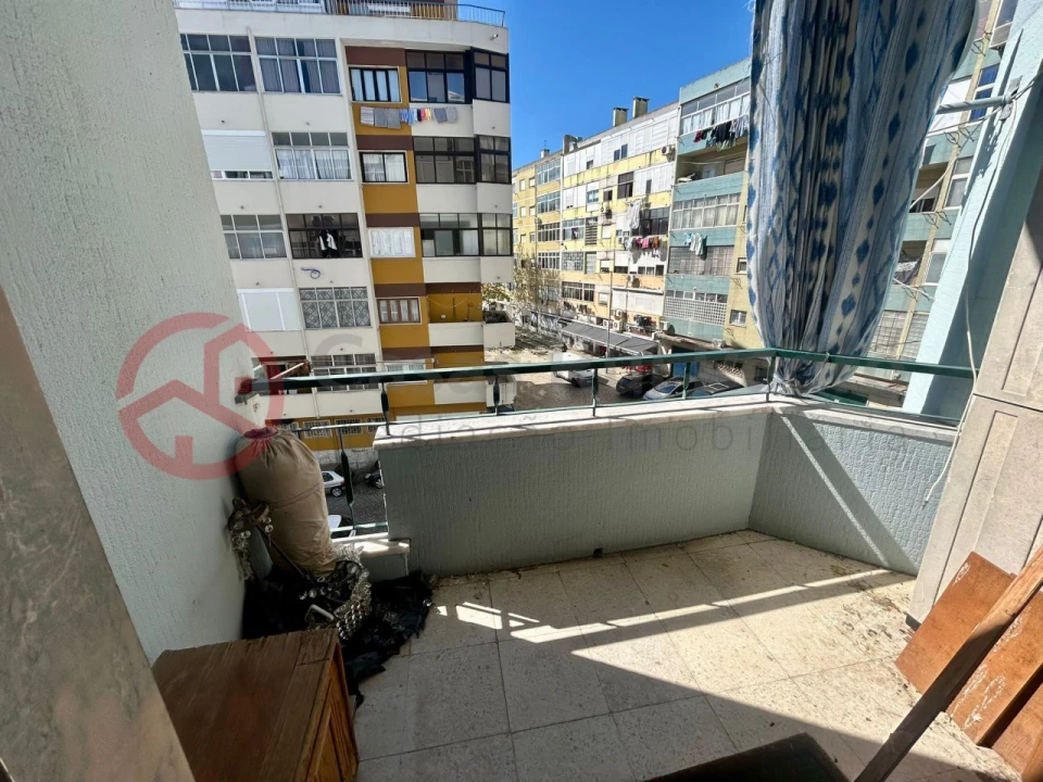 Apartamento T3 para Venda em Laranjeiro e Feijó Foto 19