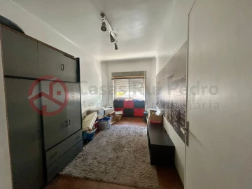 Apartamento T3 para Venda em Laranjeiro e Feijó