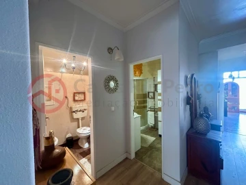 Apartamento T3 para Venda em Laranjeiro e Feijó