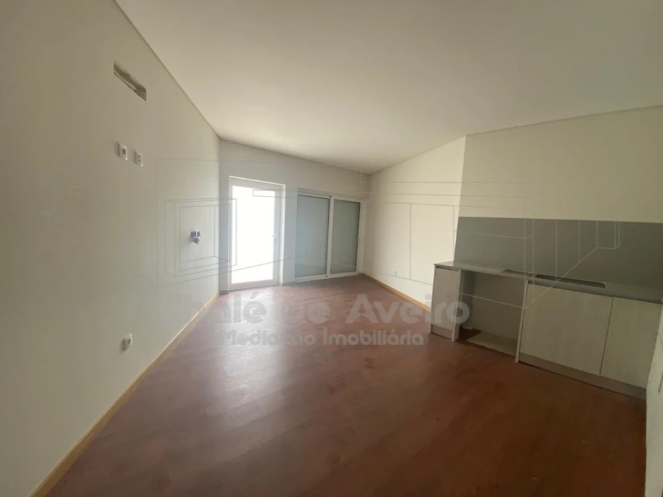 Moradia T3 para Venda em Pinheiro da Bemposta, Travanca e Palmaz Foto 4