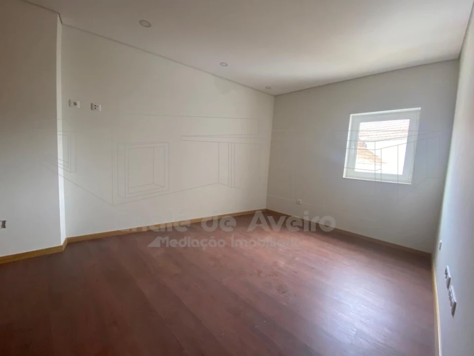 Moradia T3 para Venda em Pinheiro da Bemposta, Travanca e Palmaz Foto 20