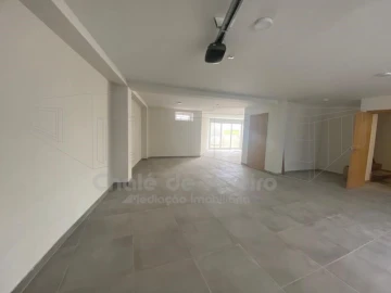 Moradia T3 para Venda em Pinheiro da Bemposta, Travanca e Palmaz