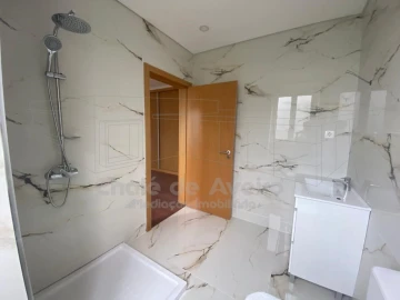 Moradia T3 para Venda em Pinheiro da Bemposta, Travanca e Palmaz