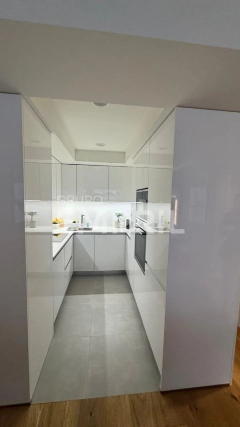 Apartamento T2 para Venda em Santa Marinha e São Pedro da Afurada