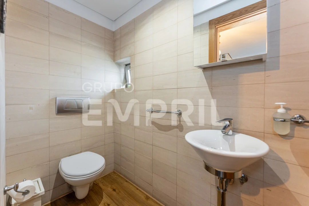 Apartamento T4 para Venda em Cidade da Maia Foto 7