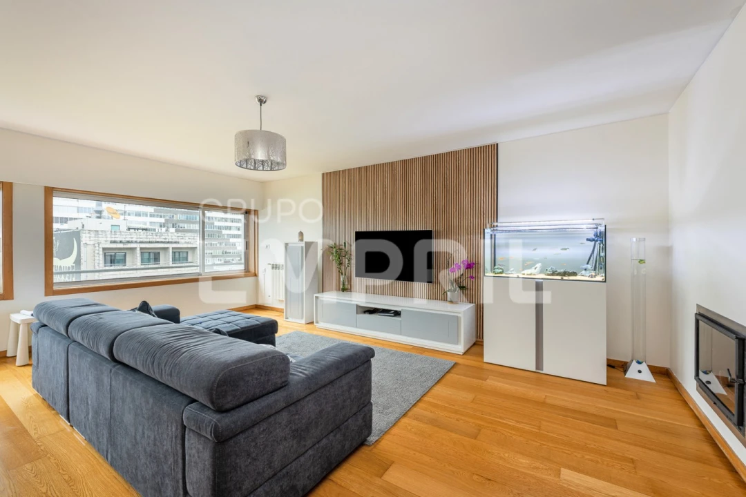 Apartamento T4 para Venda em Cidade da Maia Foto 14