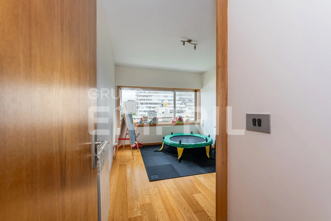 Apartamento T4 para Venda em Cidade da Maia Foto 24