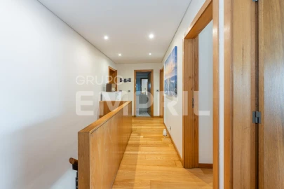 Apartamento T4 para Venda em Cidade da Maia