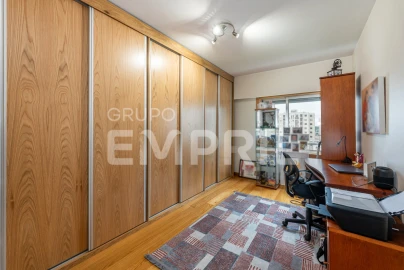 Apartamento T4 para Venda em Cidade da Maia