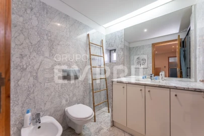 Apartamento T4 para Venda em Cidade da Maia