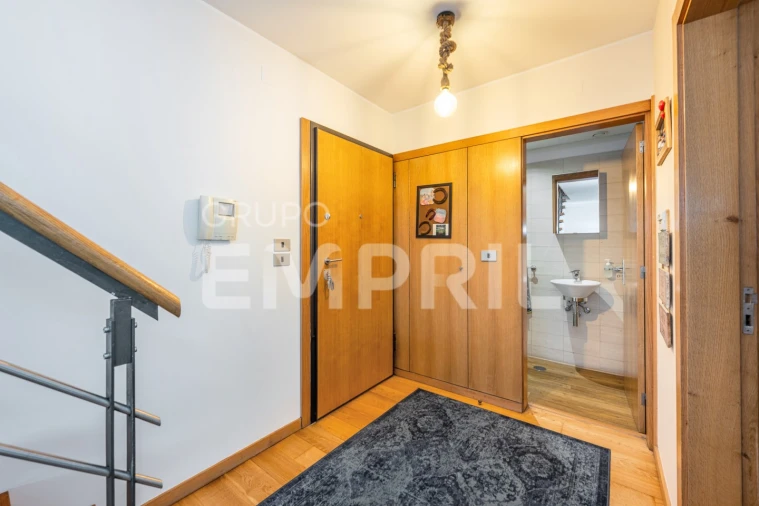 Apartamento T4 para Venda em Cidade da Maia Foto 5