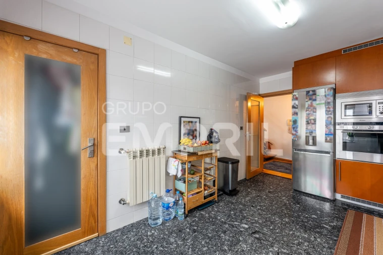 Apartamento T4 para Venda em Cidade da Maia Foto 12