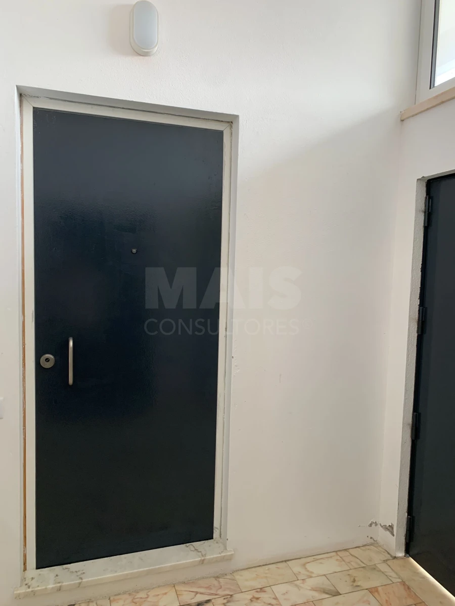 Apartamento T2 para Venda em Benedita Foto 11