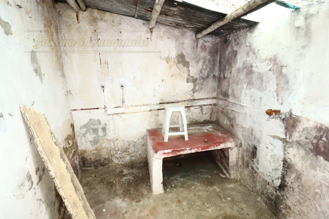 Moradia T2 para Venda em Vermelha Foto 11