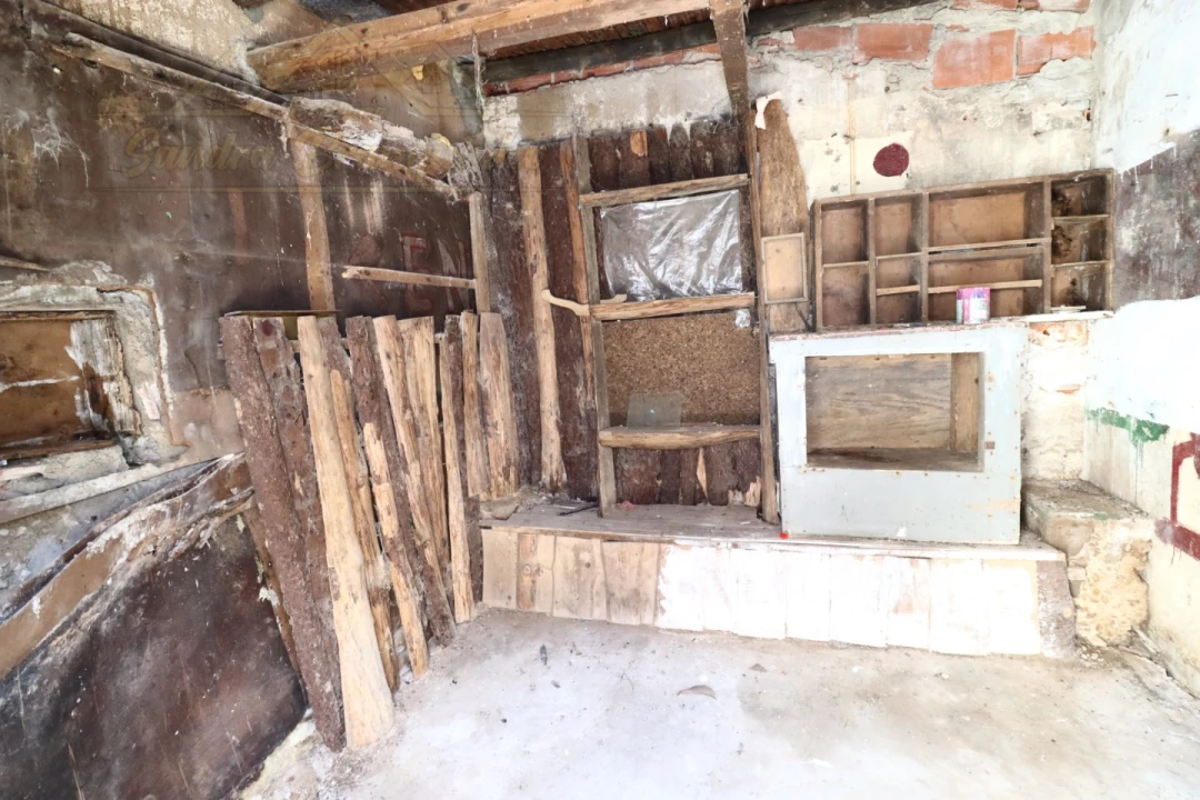 Moradia T2 para Venda em Vermelha Foto 18