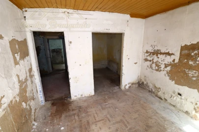 Moradia T2 para Venda em Vermelha