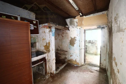 Moradia T2 para Venda em Vermelha