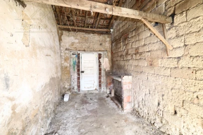 Moradia T2 para Venda em Vermelha