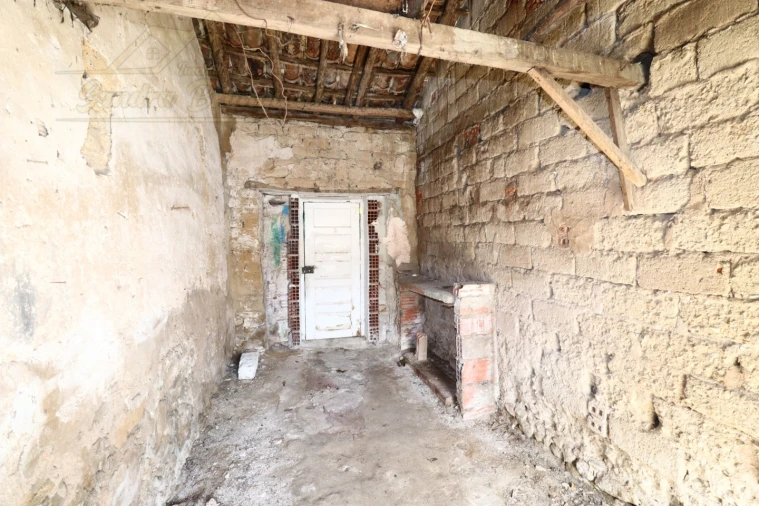 Moradia T2 para Venda em Vermelha Foto 20