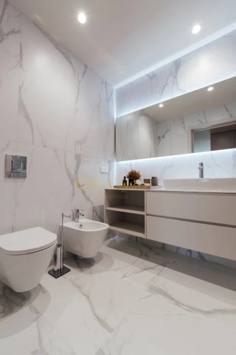 Apartamento T2 para Venda em Santa Marinha e São Pedro da Afurada