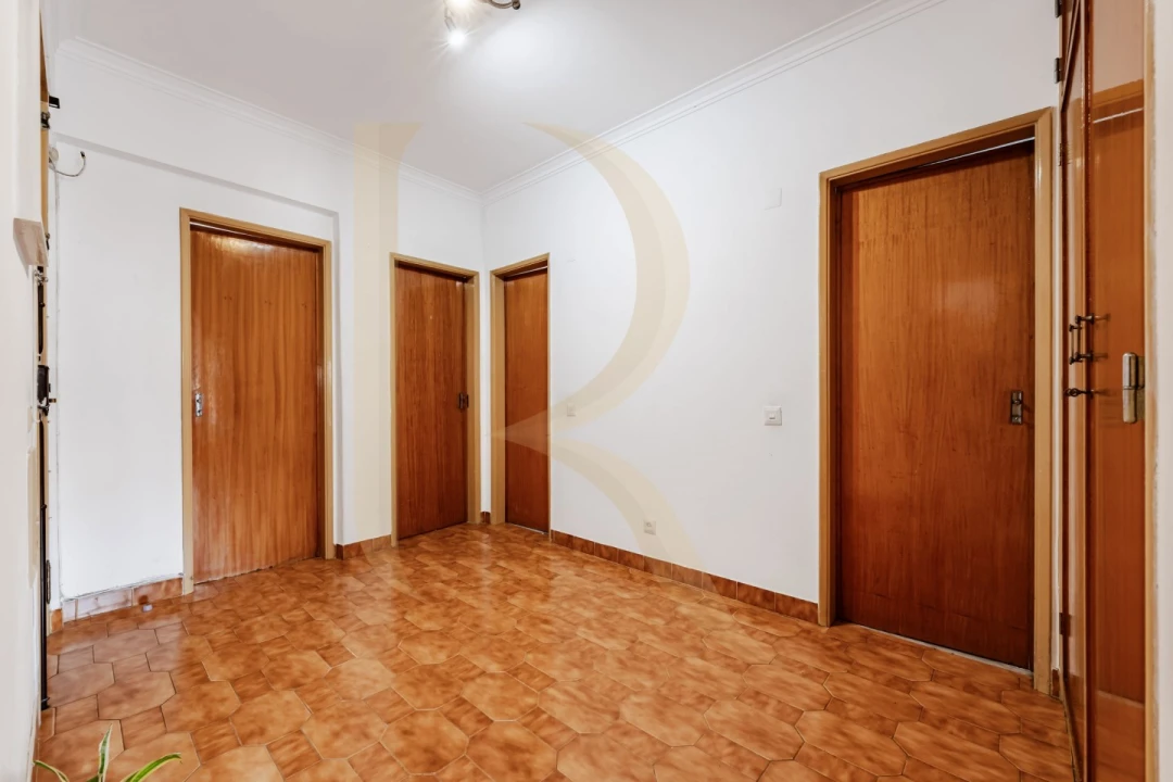 Apartamento T3 para Venda em Amora Foto 3
