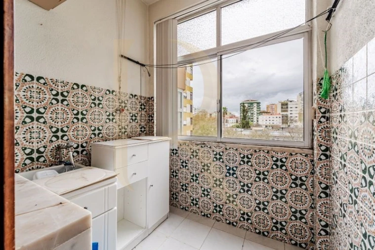 Apartamento T3 para Venda em Amora Foto 32