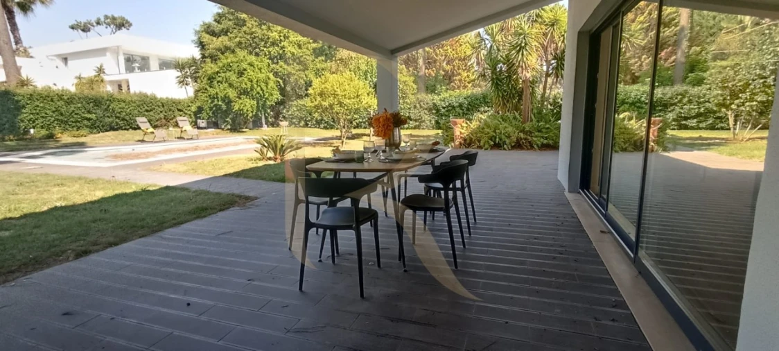 Moradia T4 para Venda em Charneca de Caparica e Sobreda Foto 9